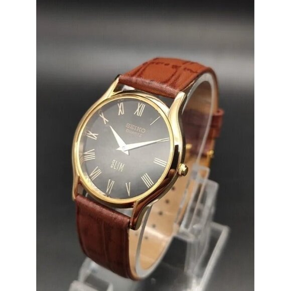 Vintage Style Seiko Quartz Mens Gold Watch & Brown accents W/ Leather Strap - Picture 4 of 5